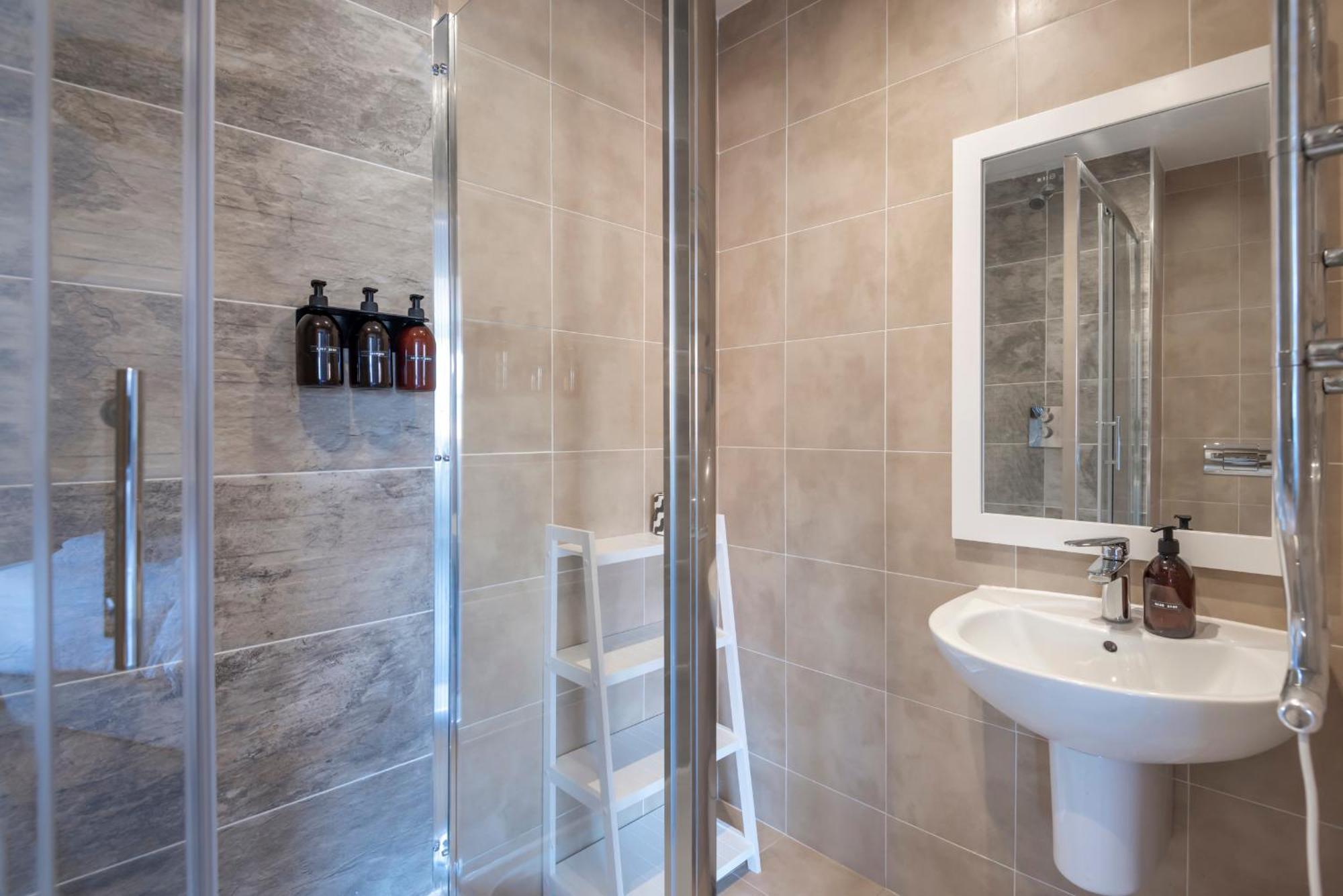 The Loft - Spacious Luxury 2 Bed 2 Bath With Free Secure Parking And Tube Close By Londra Dış mekan fotoğraf